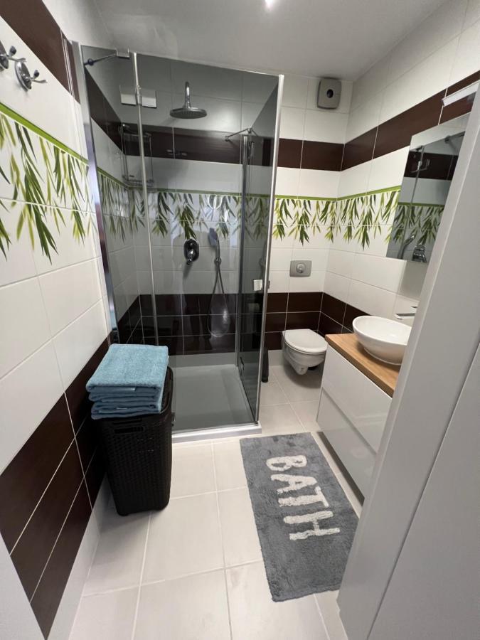 Apartament W Centrum Premium 우스트르치키 돌네 외부 사진
