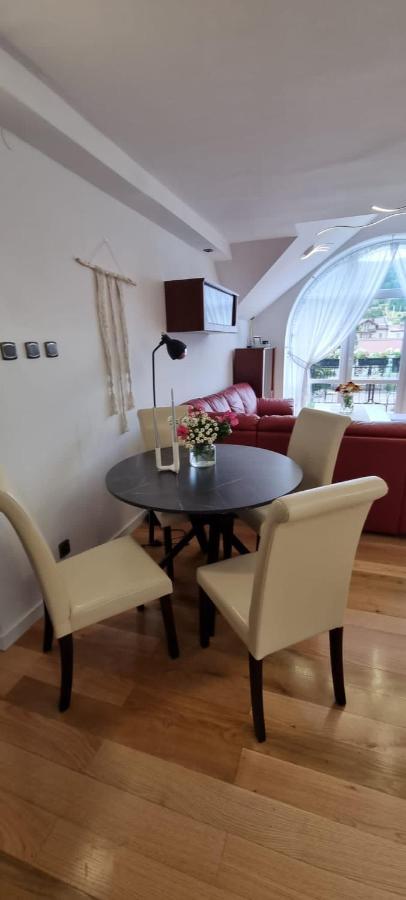 Apartament W Centrum Premium 우스트르치키 돌네 외부 사진